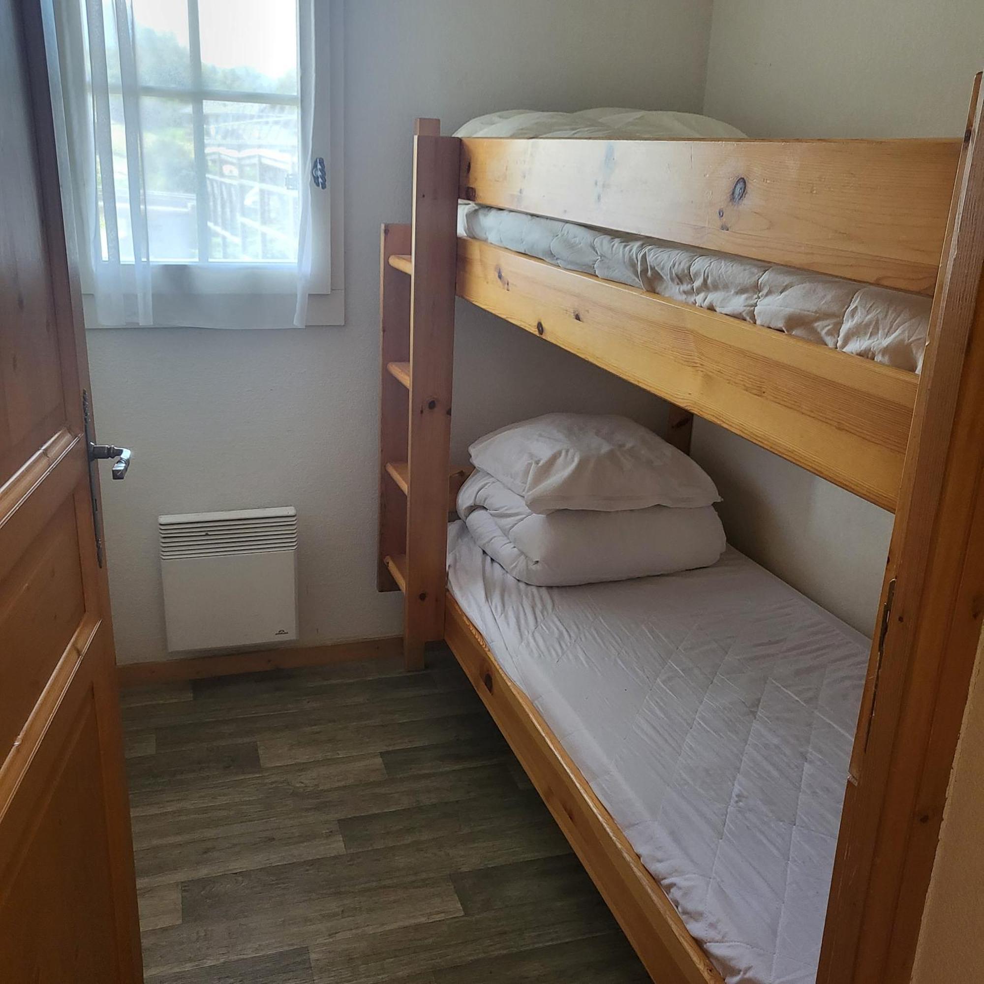 Be First On The Lift Each Morning! 2Bed Apt. 6 Pax سا جيرفي لي با المظهر الخارجي الصورة