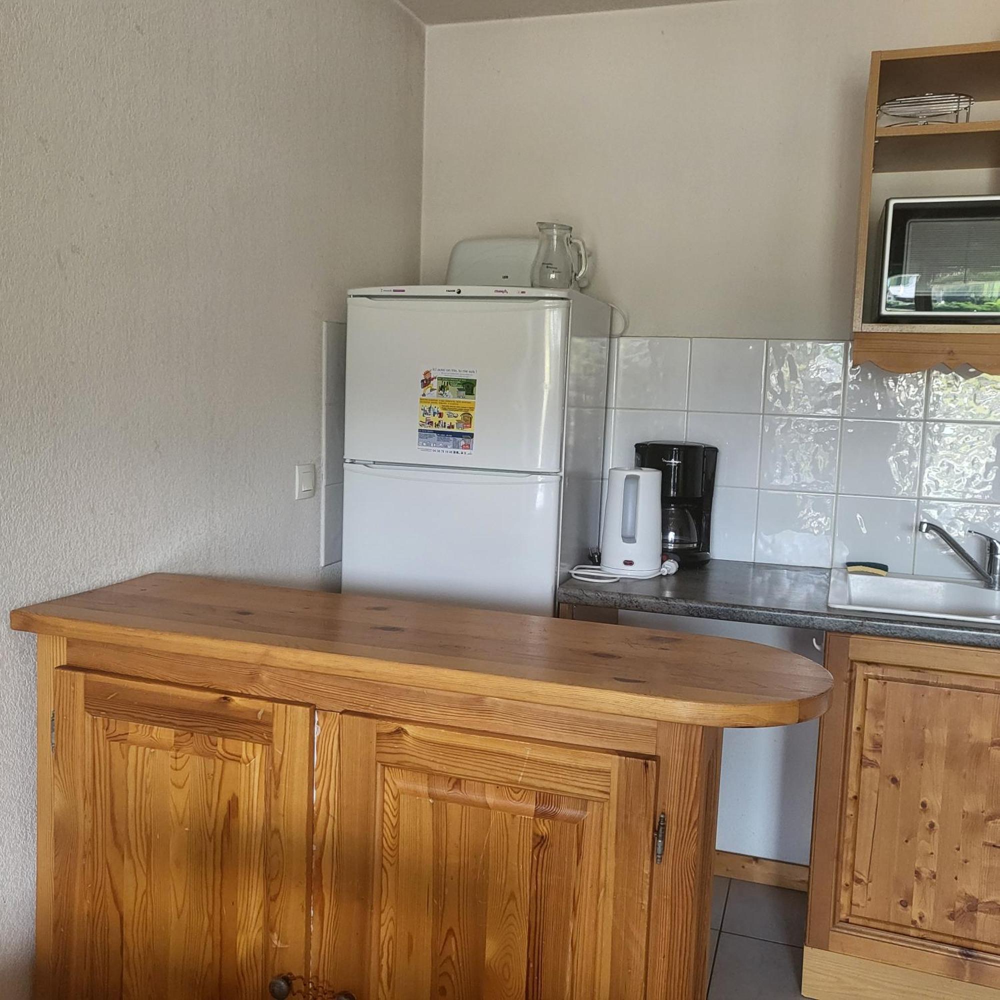 Be First On The Lift Each Morning! 2Bed Apt. 6 Pax سا جيرفي لي با المظهر الخارجي الصورة