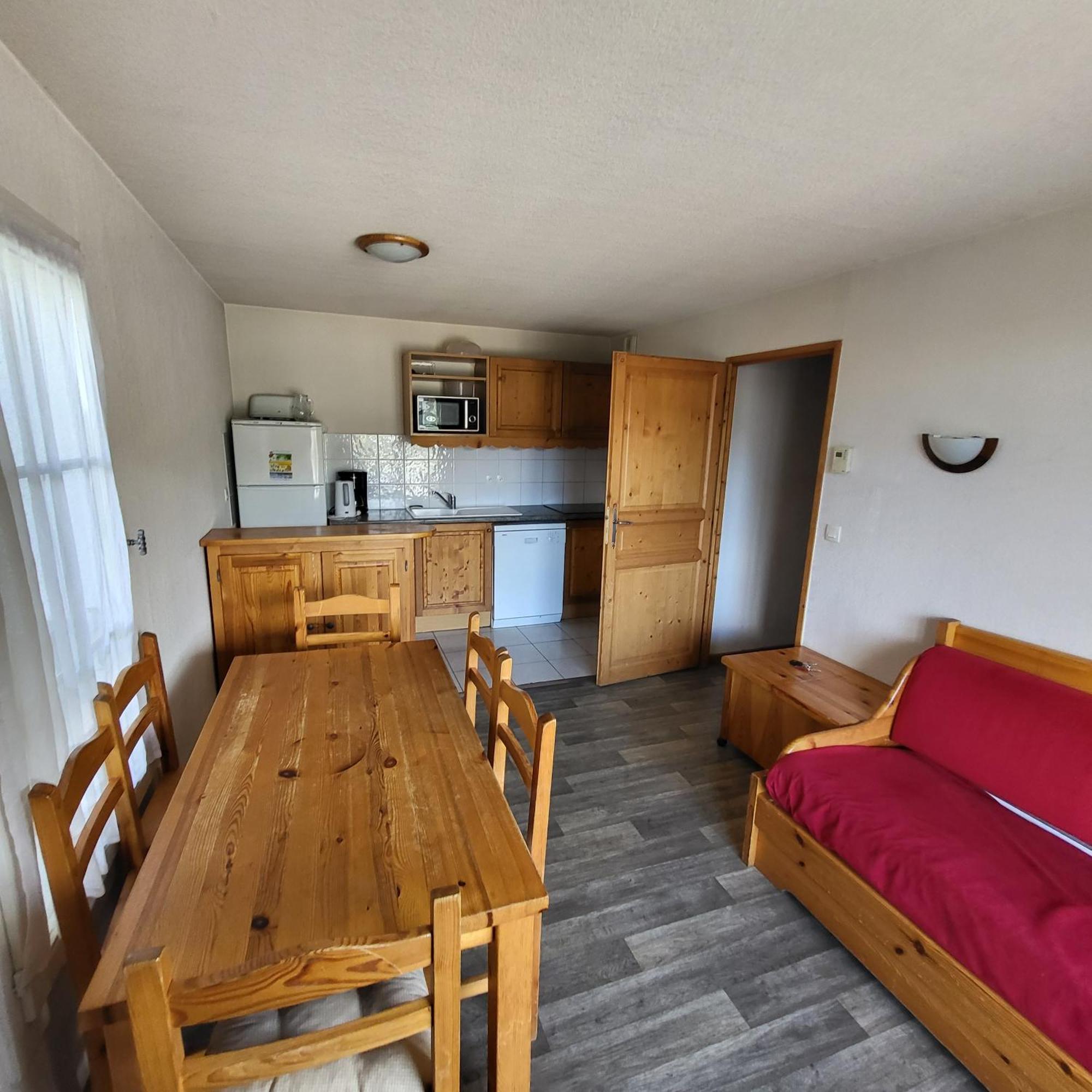 Be First On The Lift Each Morning! 2Bed Apt. 6 Pax سا جيرفي لي با المظهر الخارجي الصورة