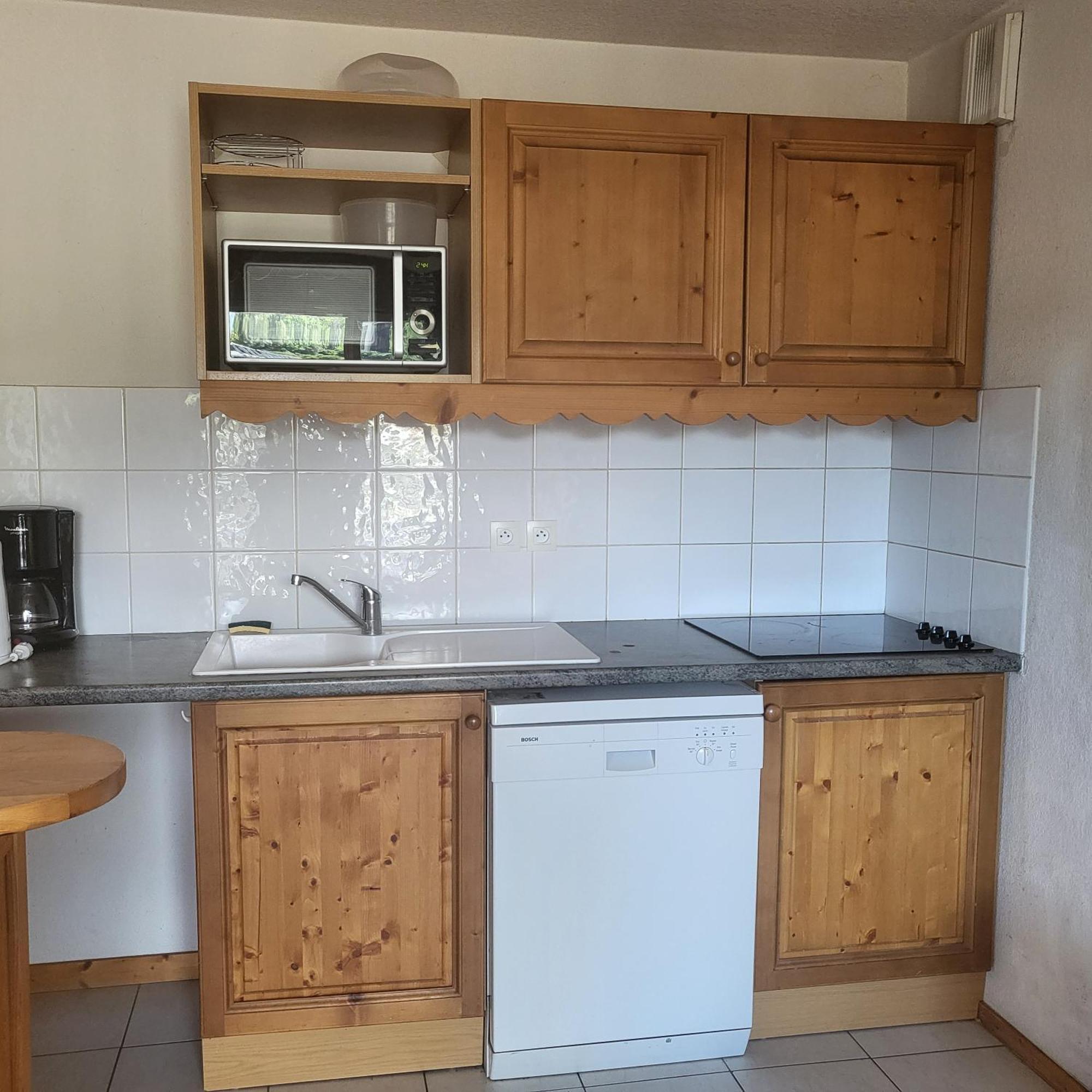 Be First On The Lift Each Morning! 2Bed Apt. 6 Pax سا جيرفي لي با المظهر الخارجي الصورة