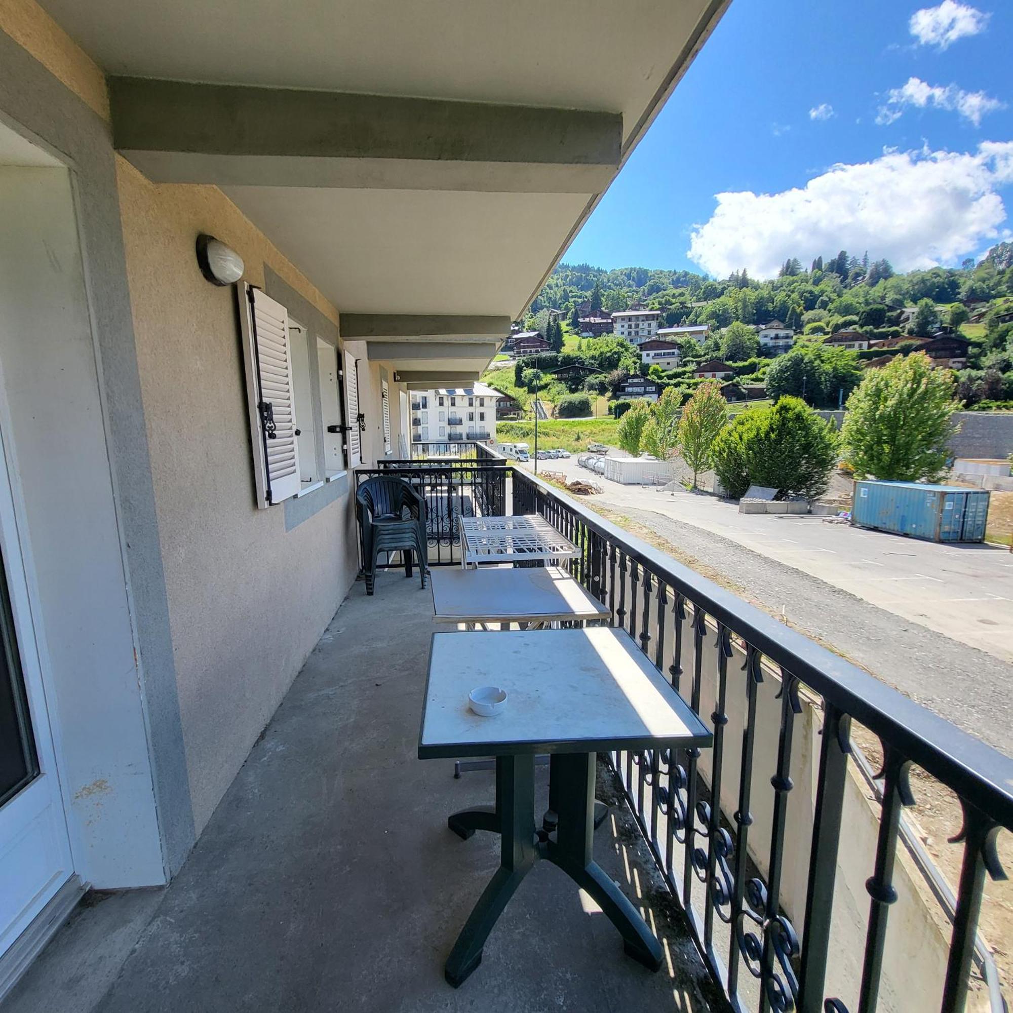 Be First On The Lift Each Morning! 2Bed Apt. 6 Pax سا جيرفي لي با المظهر الخارجي الصورة